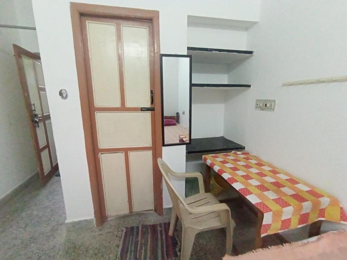Sri Shankaraa Guest House Tiruvannāmalai Eksteriør bilde