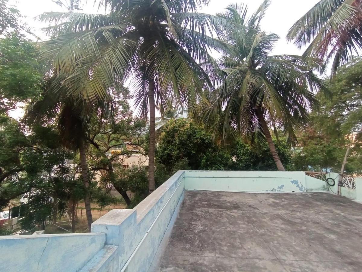 Sri Shankaraa Guest House Tiruvannāmalai Eksteriør bilde